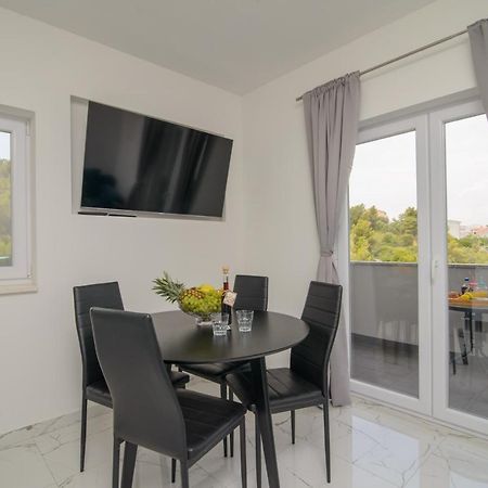 Apartments Pelja Τρογκίρ Εξωτερικό φωτογραφία