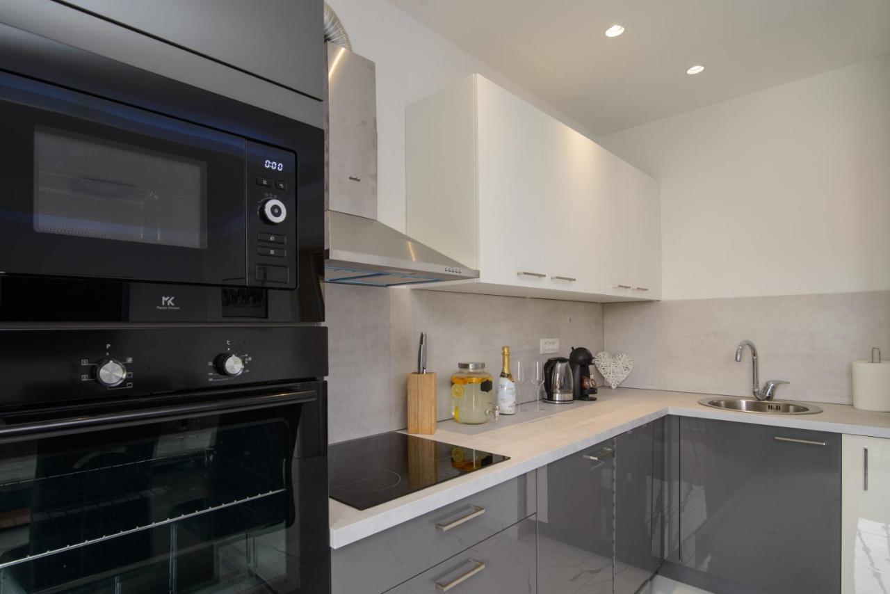 Apartments Pelja Τρογκίρ Εξωτερικό φωτογραφία
