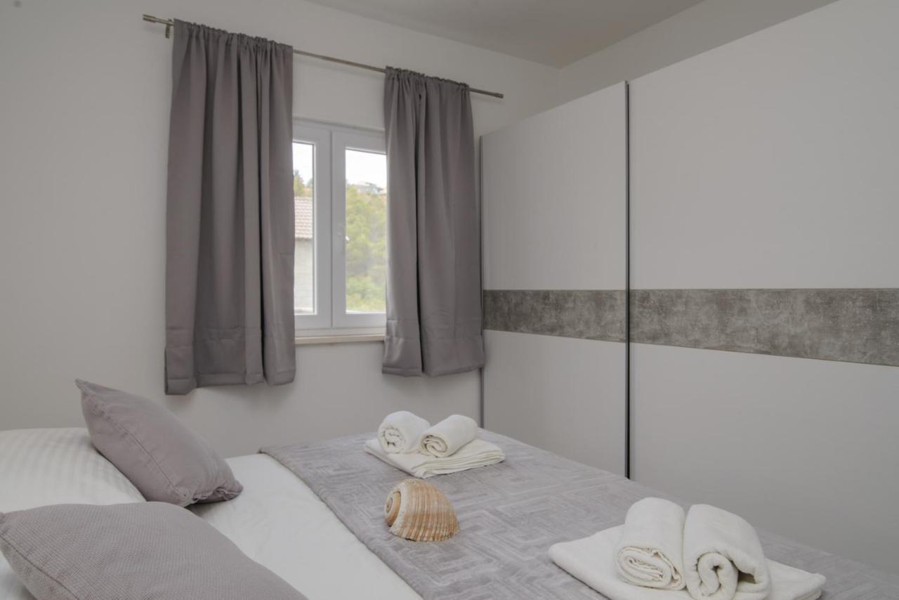 Apartments Pelja Τρογκίρ Εξωτερικό φωτογραφία